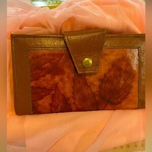 LEATHER AND SUEDE WALLET
